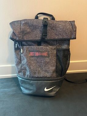 Nike Varsity Just Do It Backpack